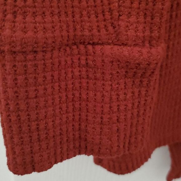 AmericanĀ Eagle Outfitters Women's V Neck Waffle Knit Shirt Size Small - Picture 2 of 7